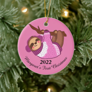 Décoration En Céramique Sleepy Winter Sloth en rose