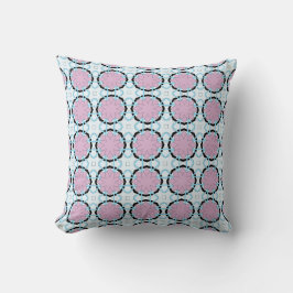 decorative pillow featuring a geometric pattern kissen