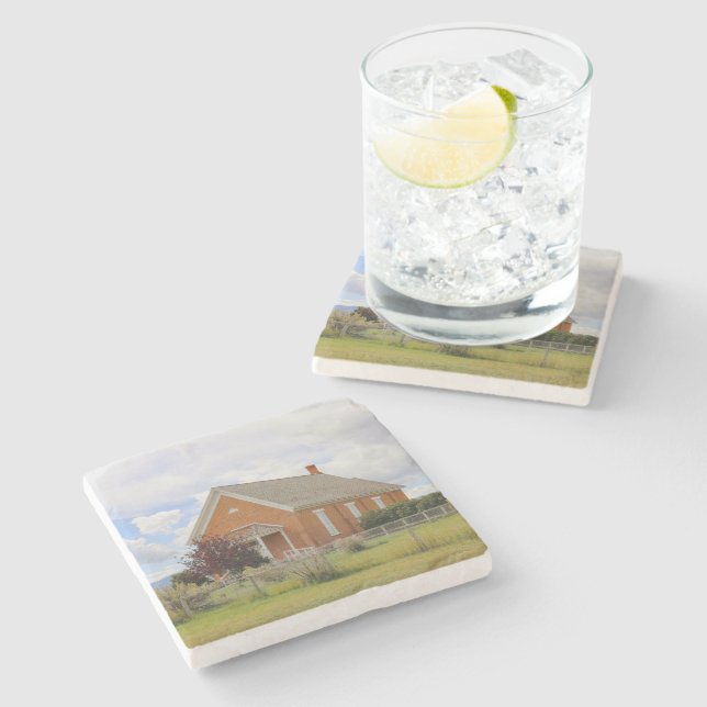 Dedicated 1892  steinuntersetzer (Seitenansicht)