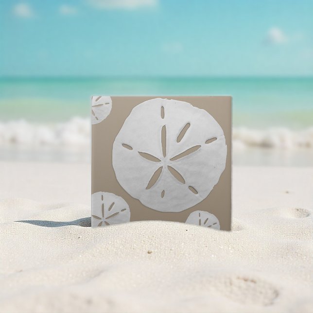 Deep Beige & White Tropical Beach Sand Dollar Fliese (Von Creator hochgeladen)