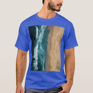 Deep Blue Ocean Waves Graphic T-Shirt