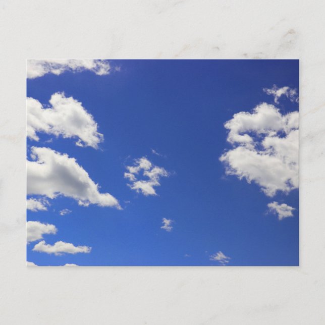 Deep Blue Sky White Fluffy Wolken, Foto Postkarte (Vorderseite)