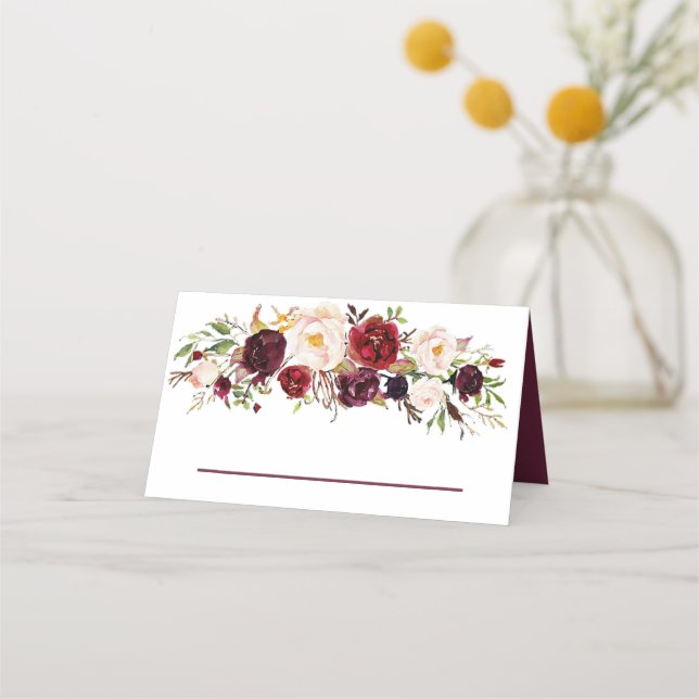 Deep Burgundy Floral Wedding Platzkarte (Vorderseite)