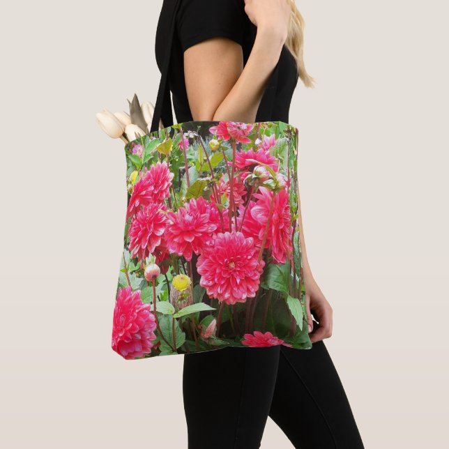 Deep Pink Dahlias Tasche (Von Nahem)