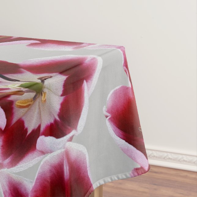 Deep Red Tullip Tischdecke (Beispiel)