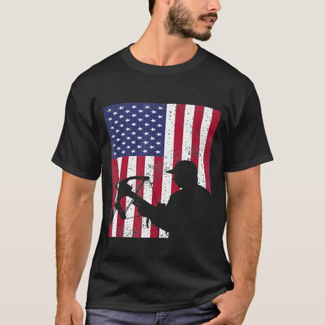 Deer Bow Hunt Hunter Whitetail Tee American Flag 2 (Vorderseite)