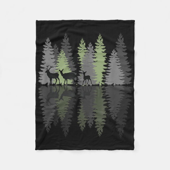Deer Buck Doe Fawn Pine Trees Wilderness Love Camp Fleecedecke (Vorderseite)