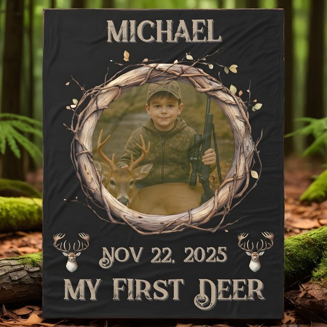 Deer Hunter First Buck Photo Date Name Keepsake Fleecedecke (Von Creator hochgeladen)