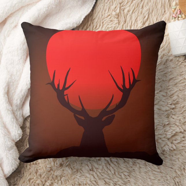 Deer Silhouette with Fiery Red Sunset Kissen (Decke)