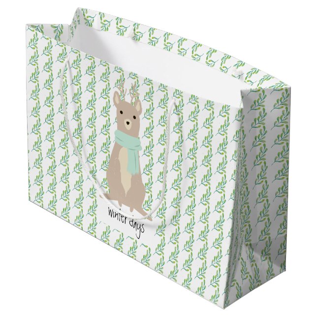 Deer Wearing A Green Scarf Große Geschenktüte (Rückseite Schrägansicht)