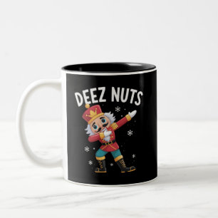 Deez Nuts Nussknacker Nuss Lustiges Weihnachten Zweifarbige Tasse