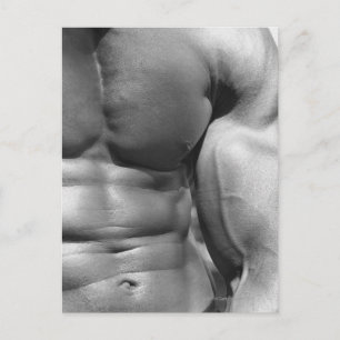 Definiertes Abdomen und Bizeps Postkarte