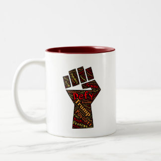 DEFY TRUMP FIST DEUX TONNES CAFÉ MUG