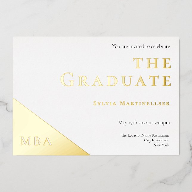 Degree Gold White MBA Graduation Party Folieneinladung (Vorderseite)