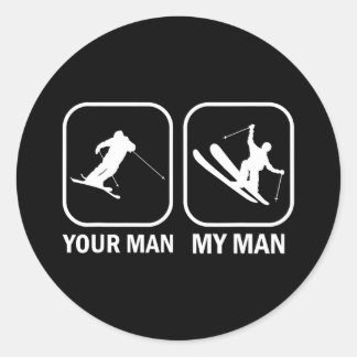 Dein Mann, mein Mann, ein lustiger Biathlete Skifa Runder Aufkleber