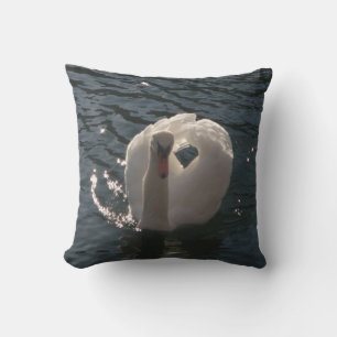 Dekokissen romantischer Schwan