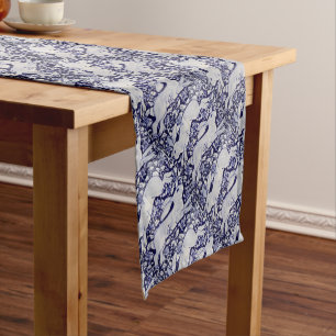 Dekoration aus weißen und blauen Kaninchen Cobalt Kurzer Tischläufer