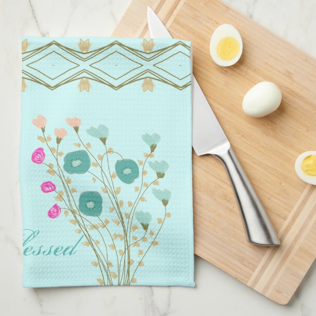 Dekorative Blüte mit Muster betont Geschirrtuch (Viertel Falte)