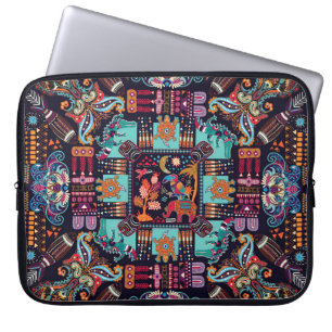 Dekorative Tiere: farbenfrohes ethnisches Design. Laptopschutzhülle