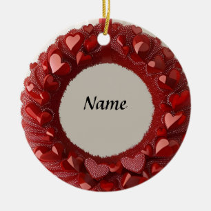Dekorativer Herzkranz mit hellen roten Herzen Keramik Ornament