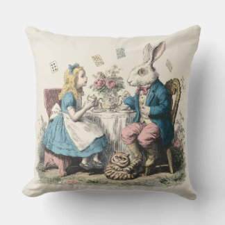 Dekoratives Alice-im-Wunderland-Kissen Kissen