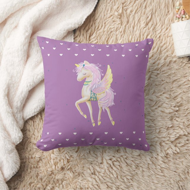 Dekoratives Kissen mit niedlichem Einhornbild. (Decke)
