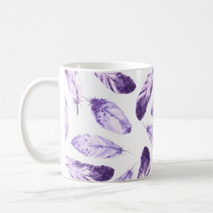 Dekoratives, nahtloses Muster mit Federn. Waterco Kaffeetasse