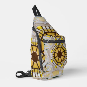 Dekorierte Decke am Bahnhof Tokio Crossbody Bag