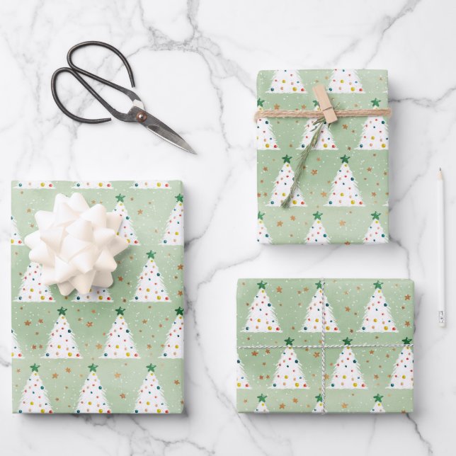 Dekorierte weiße Weihnachtsbaumen Grüner Stern & O Geschenkpapier Set (Vorderseite)