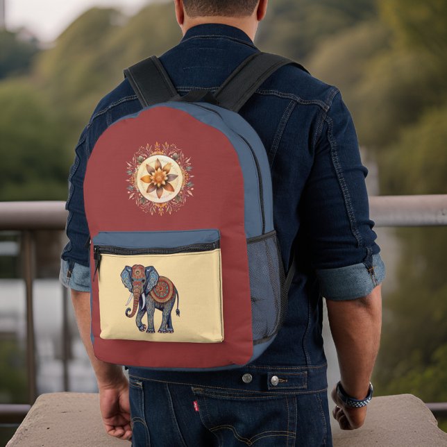 Dekorierter Elefant mit Blumenmandala in Initialen Bedruckter Rucksack (Von Creator hochgeladen)
