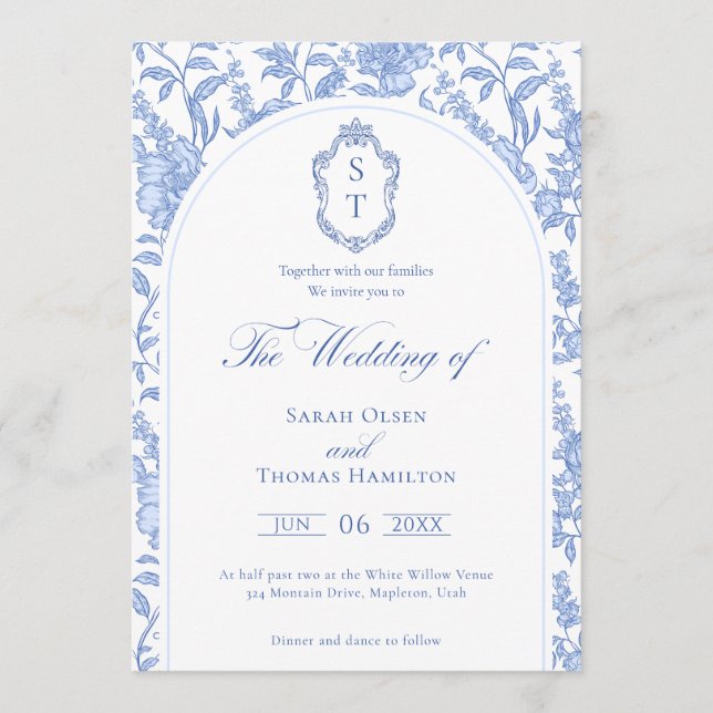 Delft Blue Floral Chinoiserie Monogram Wedding Einladung (Vorderseite)