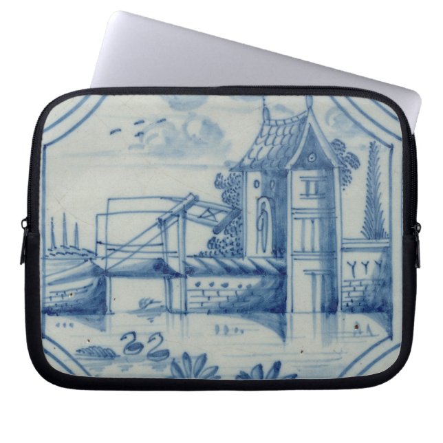 Delft-Fliese, die einen Drawbridge über einem Laptopschutzhülle (Vorderseite)
