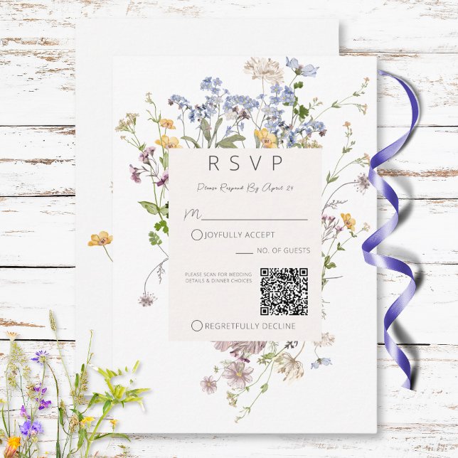Delicate Boho Wildflowers White Wedding QR Code RSVP Karte (Delicate Boho Wildflowers White Wedding QR Code RSVP Card)