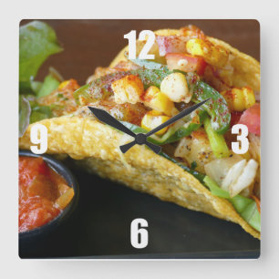 delicious Mexican Tacos photograph Quadratische Wanduhr