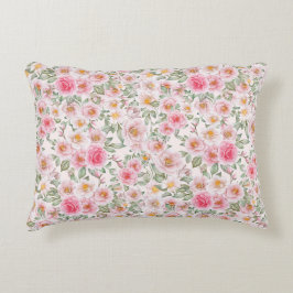 Delikate Rose im Garten Dekokissen