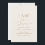 Delikates Gold und Creme Ein überraschendes Party Einladung<br><div class="desc">Diese zarte Party Einladung aus Gold und Creme ist perfekt für ein modernes Event. Das romantische minimalistische Design besticht durch eine hübsche und elegante Champagner-goldgelbe Typografie auf Elfenbein-Creme-Hintergrund mit einem klaren und schlichten Look. Diese Einladung kann zum Geburtstag,  zum Ruhestand oder zu jedem Überraschungs-Party verwendet werden.</div>