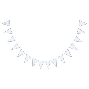 Delikates, hellblaues, gemustertes Design, das wie Wimpelkette