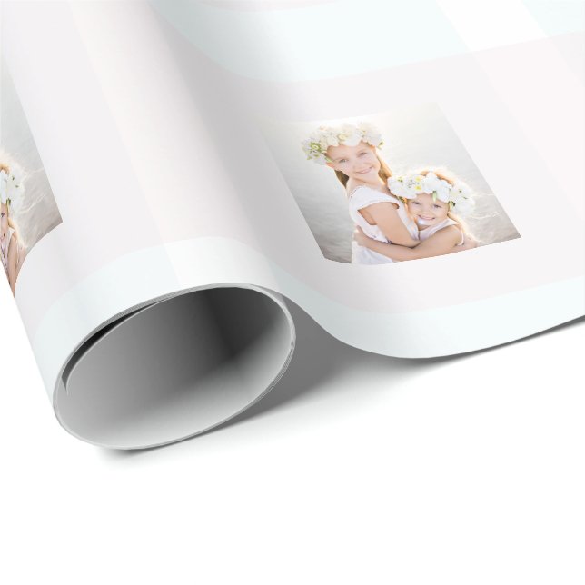 Delikatessen Blush and Blue Stripes Foto Weihnacht Geschenkpapier (Rolleneckpunkt)