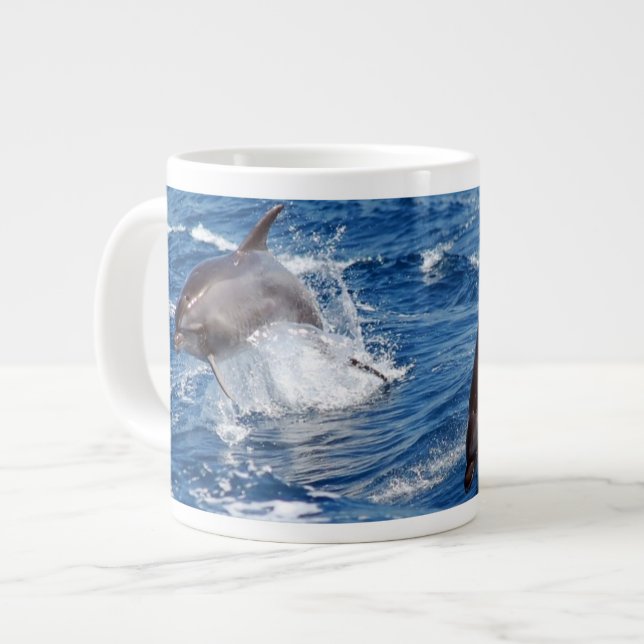 Delphin-Abenteuer Jumbo-Tasse (Vorderseite Links)