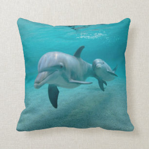 DELPHIN MIT KALB-KISSEN KISSEN
