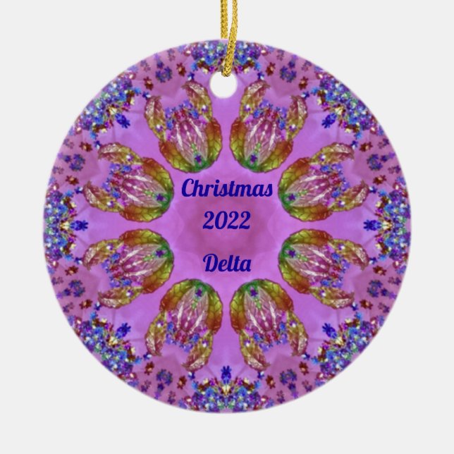 DELTA ~ CHRISTMAS Red Green Blue Pink 2022 ~ Keramik Ornament (Vorne)