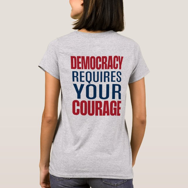 Demokratie braucht Mut | Red Blue | Rückseite T-Shirt (Rückseite)