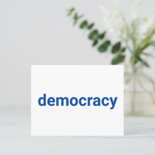 Demokratische minimalistische Typografie blau-weiß Postkarte