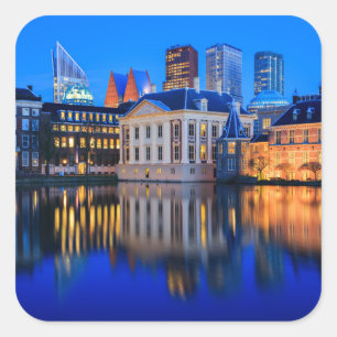 Den Haag Skyline am blauen Stundenaufkleber Quadratischer Aufkleber