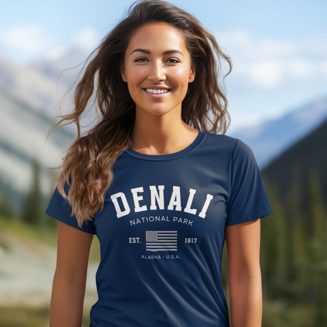 Denali National Park Alaska Mountain view Tri-Blend Shirt (Von Creator hochgeladen)