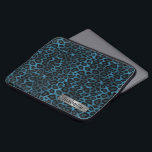 Denim Blue Leopard Skin Design Laptopschutzhülle<br><div class="desc">Laptop Sleeve. Mit einem klassischen denim blauen Leopardendesign für Sie bereit, um Ihre persönlichen Wünsche zu erfüllen. ✔ HINWEIS: ÄNDERN SIE NUR DIE VORLAGEBEREICHE, DIE SIE BENÖTIGEN! 😀 Sie können den Text bei Bedarf entfernen und neu hinzufügen, was immer Sie möchten und welchen Schriftart Sie möchten. 📌 Wenn Sie weitere...</div>