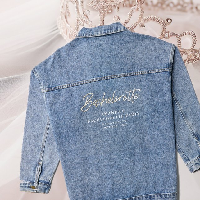 Denim Diamonds Rhinestones Custom Bachelorette Jeansjacke (personalized denim jacket bachelorette party bride rhinestones bling script blue white name custom)