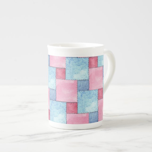 Denim Patchwork Knochen China Tasse, Pinks, Blues Prozellantasse (Vorderseite Rechts)