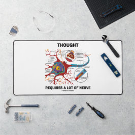 Denken erfordert eine Menge Nervenneuronensynapse Schreibtischunterlage