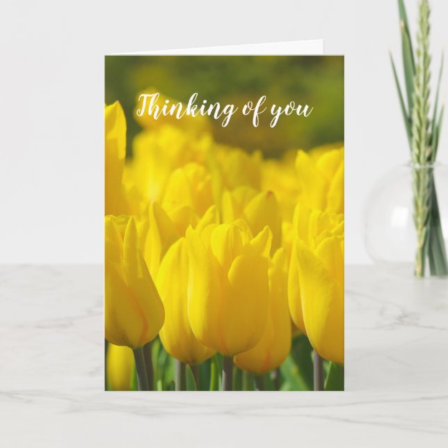 Denken Sie an Yellow Floral Modernes Beileid Karte (Vorderseite)